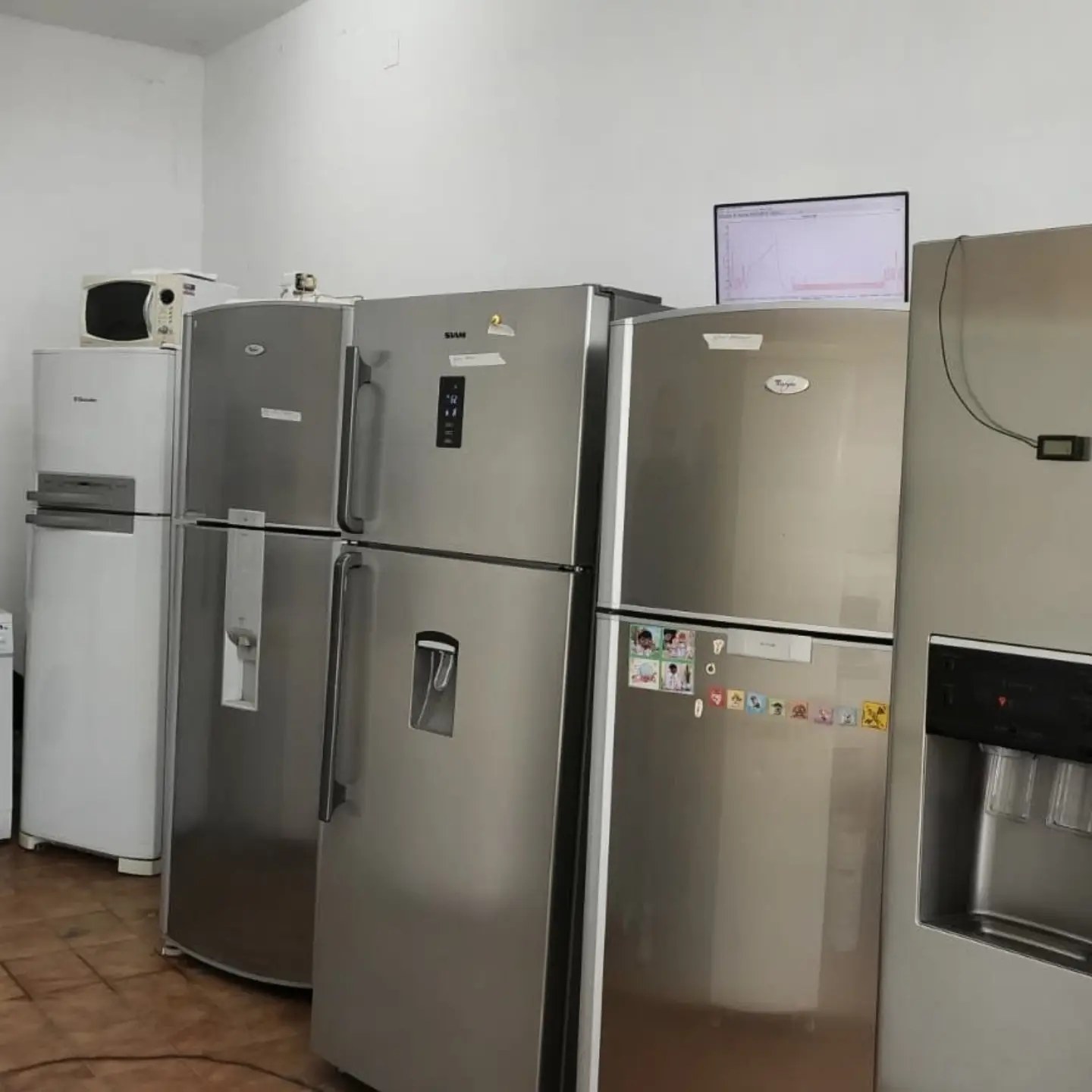Taller de heladeras No Frost en reparación
